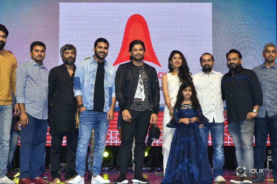 Padi-Padi-Leche-Manasu-Movie-Pre-Release-Event